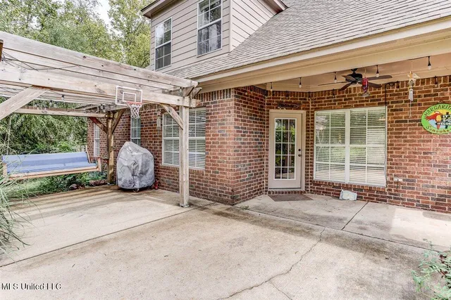 $312,900 | 163 Fairway Trace Drive, Hernando, MS 38632