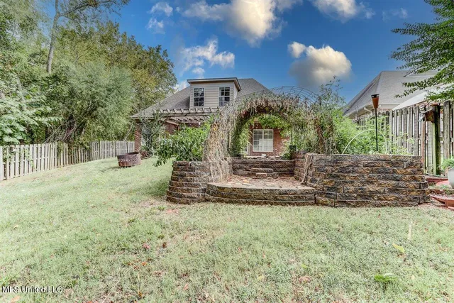 $312,900 | 163 Fairway Trace Drive, Hernando, MS 38632