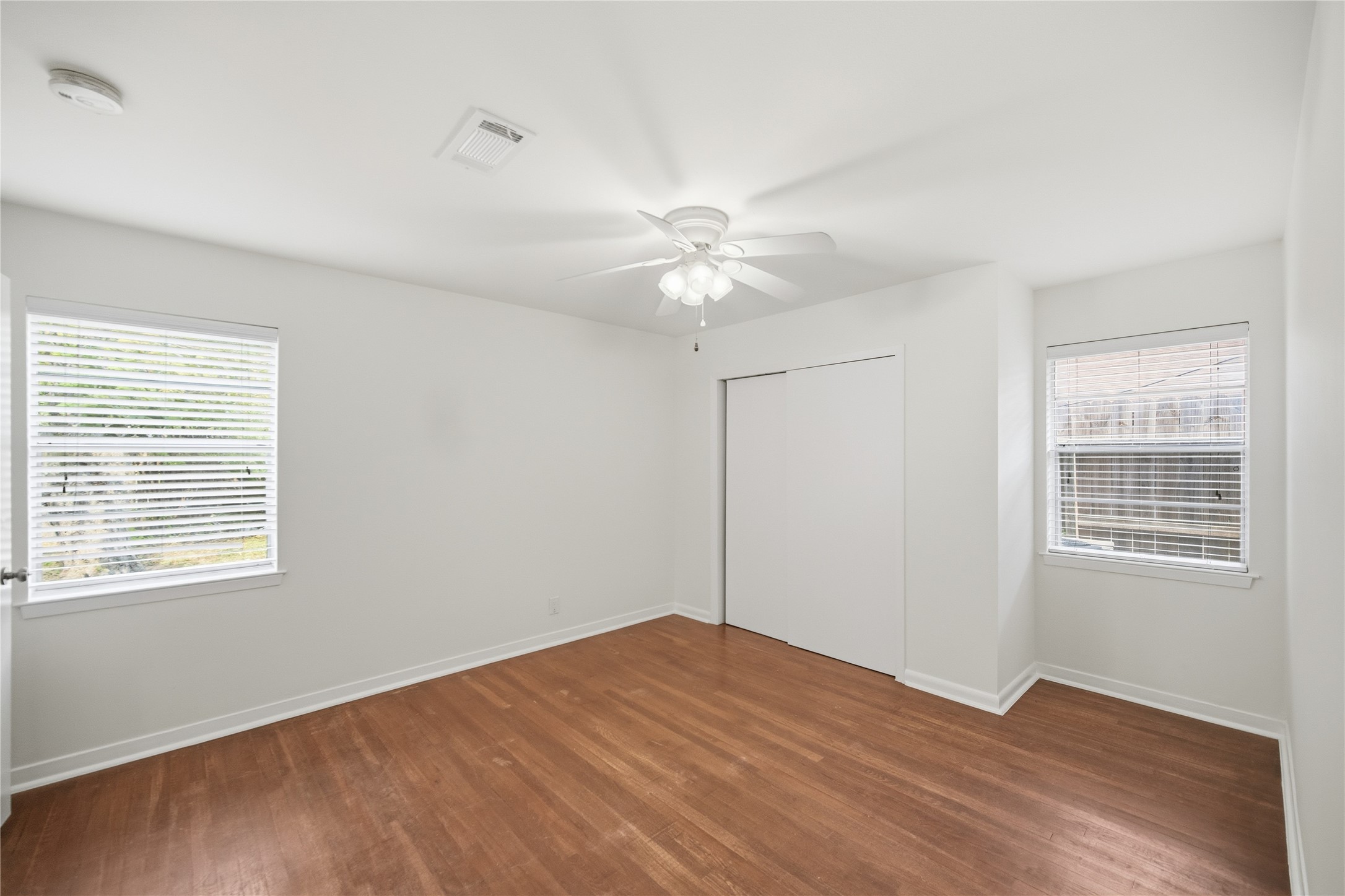 9524 Truscon Drive Houston, TX 77080 - Photo 11 of 30 a view of an empty room with a window