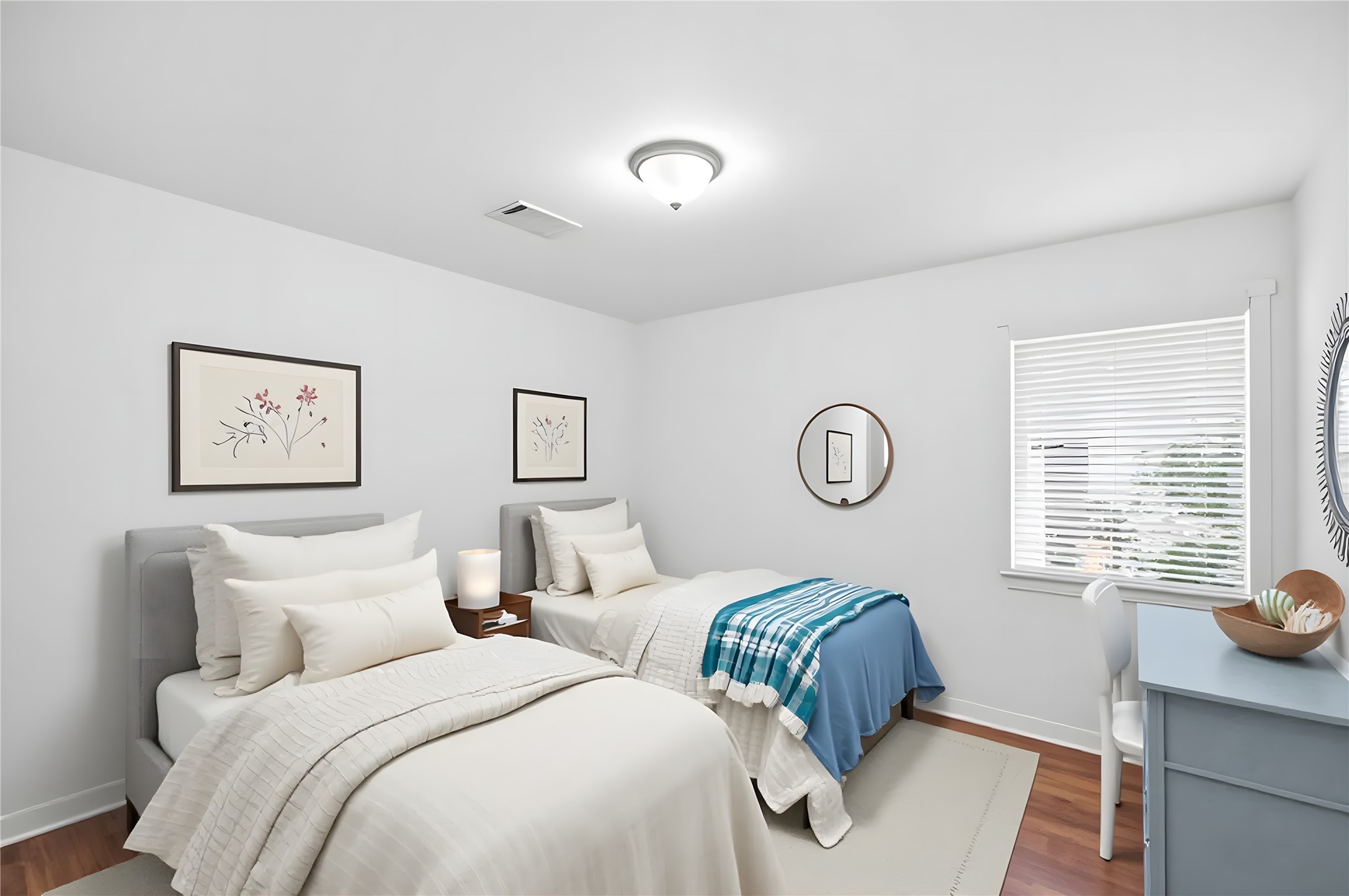 9524 Truscon Drive Houston, TX 77080 - Photo 14 of 30 a bedroom with two beds and a lamp