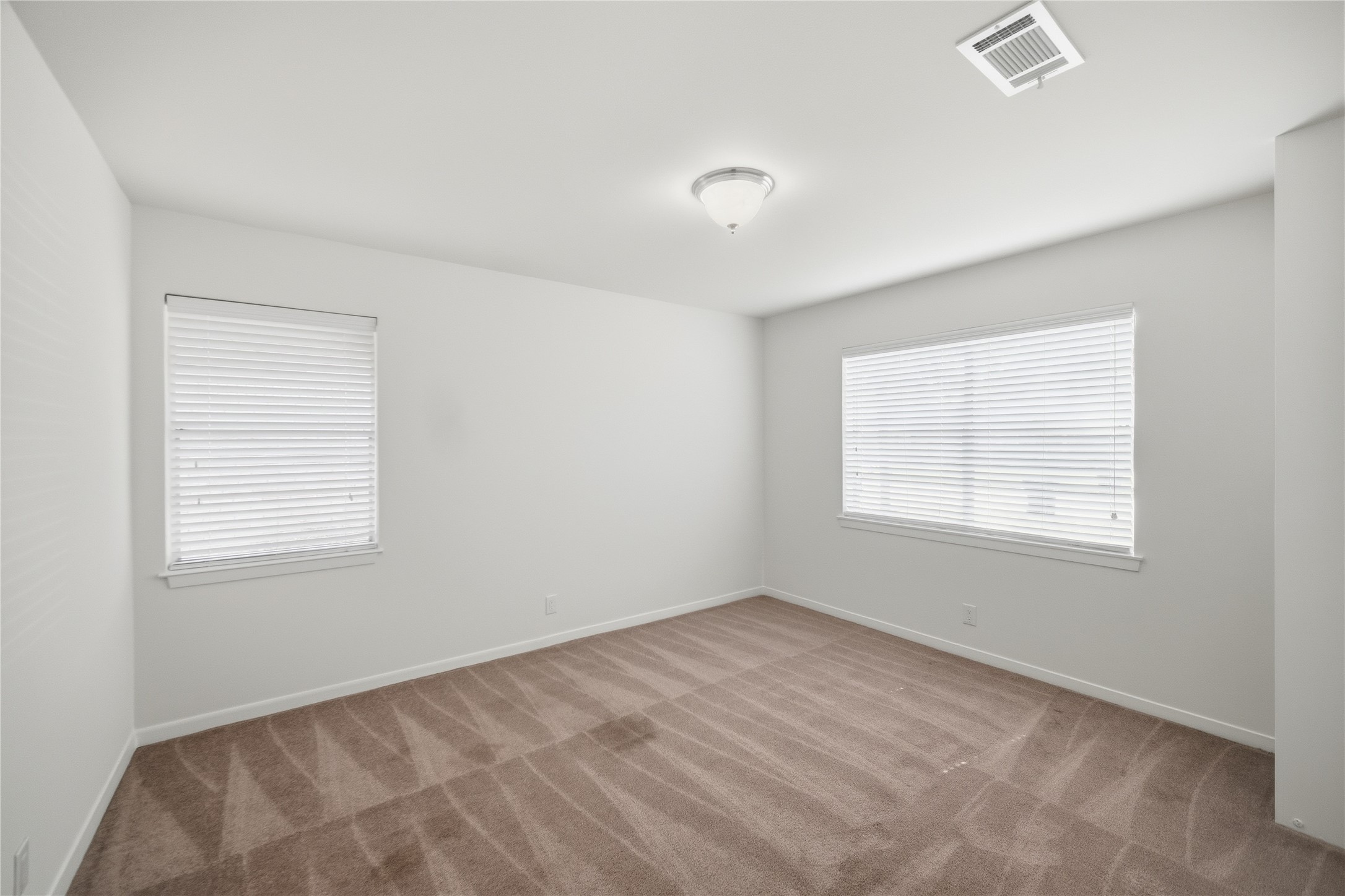 9524 Truscon Drive Houston, TX 77080 - Photo 19 of 30 an empty room with a window
