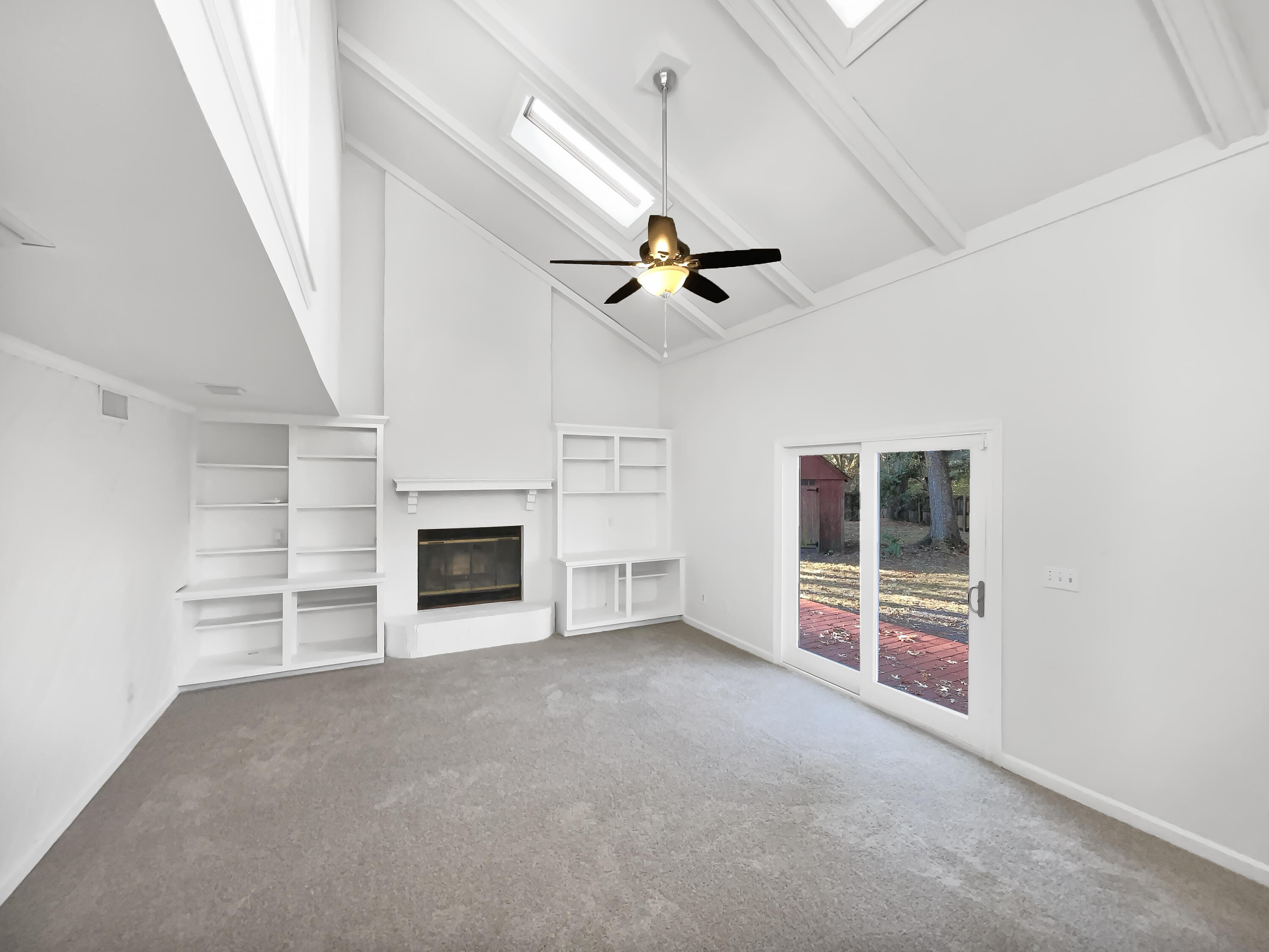 104 Fair Spring Court Summerville, SC 29485 - Photo 3 of 40 photo_03