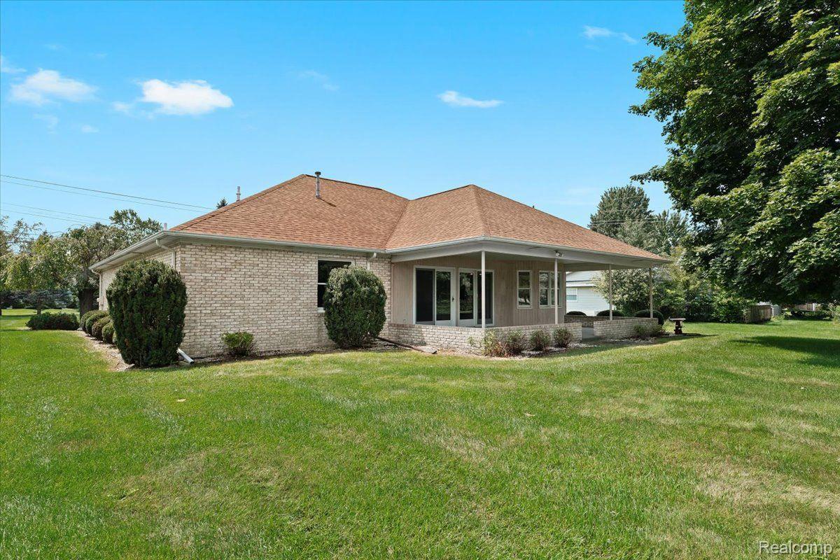 313 East Rolston Road Linden, MI 48451 - Photo 26 of 32 Covered Porch