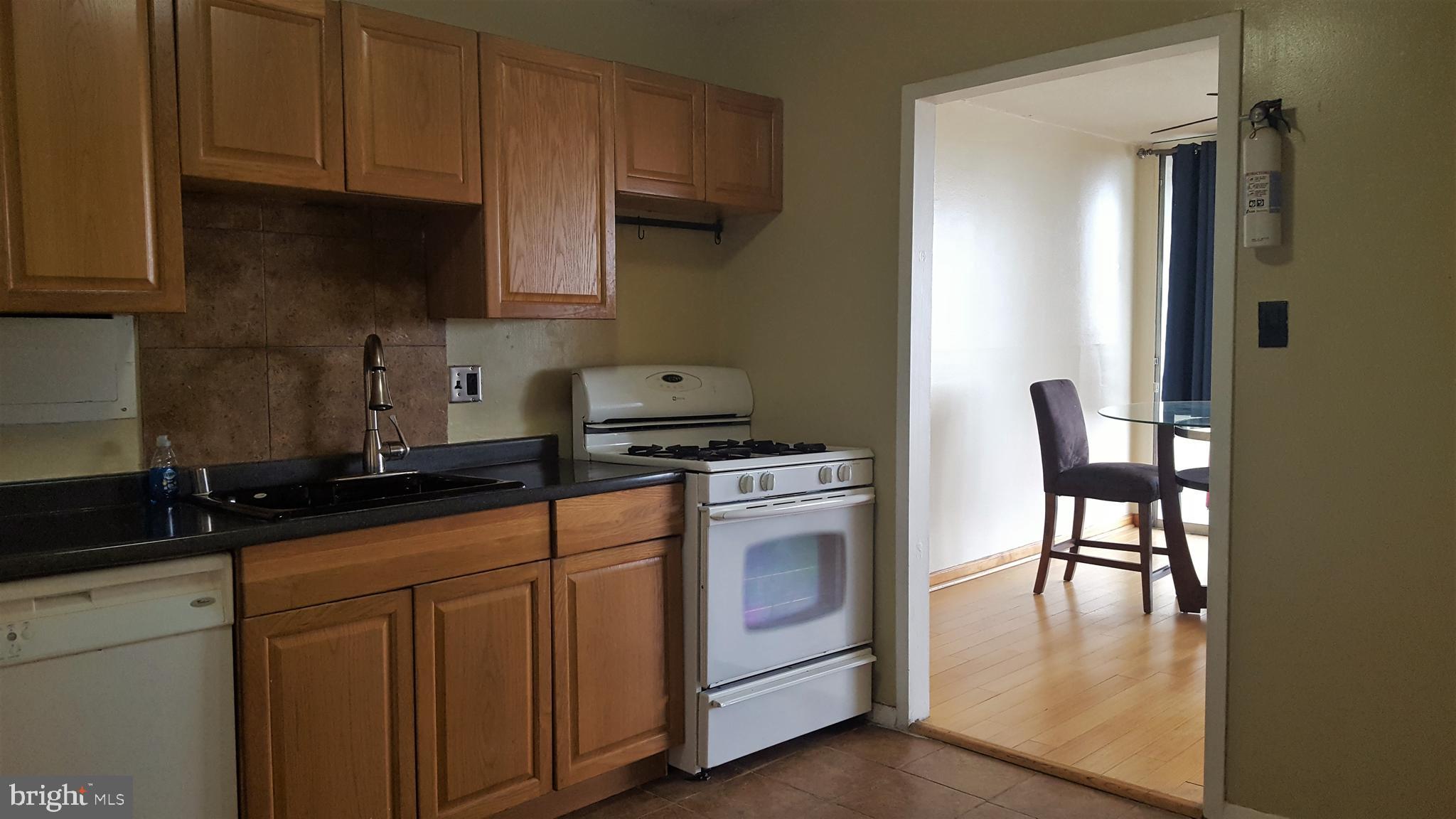 1836 Metzerott Road, Unit 1412 Adelphi, MD 20783 - Photo 4 of 12