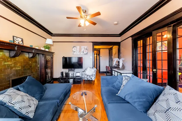 $1,800 | 6112 South St Lawrence Avenue, Unit 2, Chicago, IL 60637