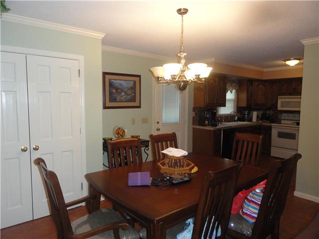 625 Barnesville Road Summertown, TN 38483 - Photo 11 of 17 Gallery Image 11