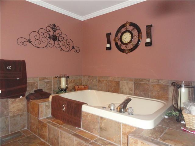 625 Barnesville Road Summertown, TN 38483 - Photo 15 of 17 Gallery Image 15