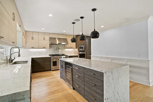 $995,000 | 328 Brewster Street, Bridgeport, CT 06605