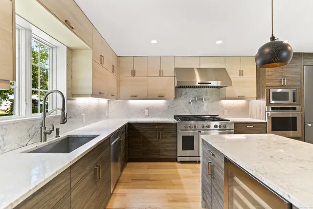 $995,000 | 328 Brewster Street, Bridgeport, CT 06605