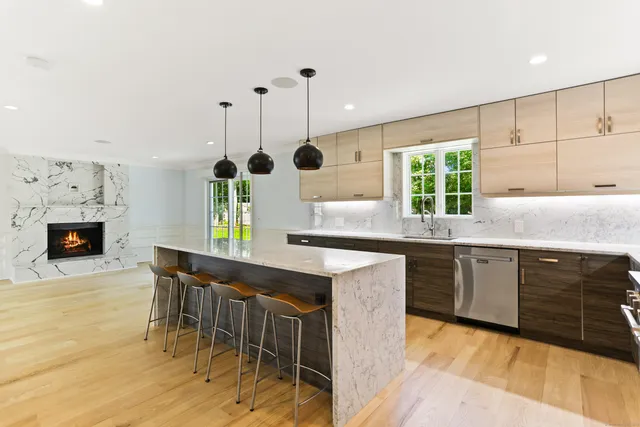 $995,000 | 328 Brewster Street, Bridgeport, CT 06605