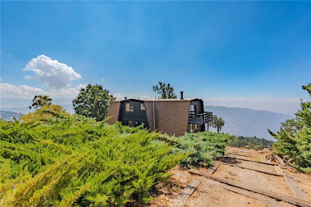 27380 Deertrail Drive Tehachapi, CA 93561 - Photo 5 of 47