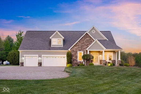 $749,900 | 8657 North US Highway 31, Seymour, IN 47274