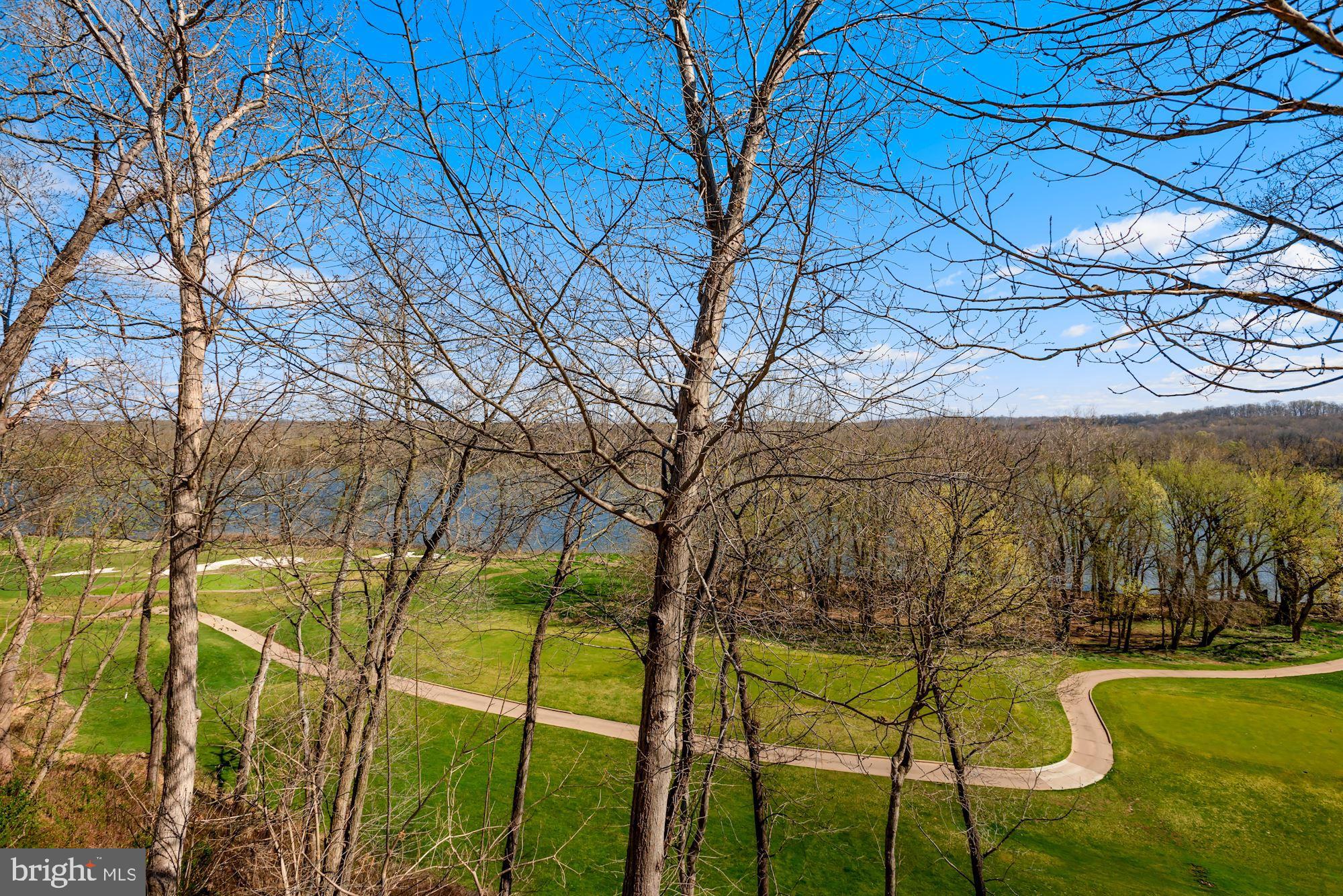 18346 Fairway Oaks Square Leesburg, VA 20176 - Photo 11 of 12