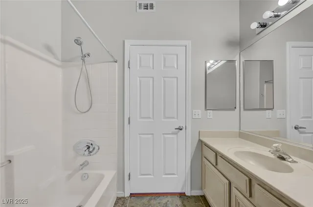 $250,000 | 7147 South Durango Drive, Unit 304, Las Vegas, NV 89113