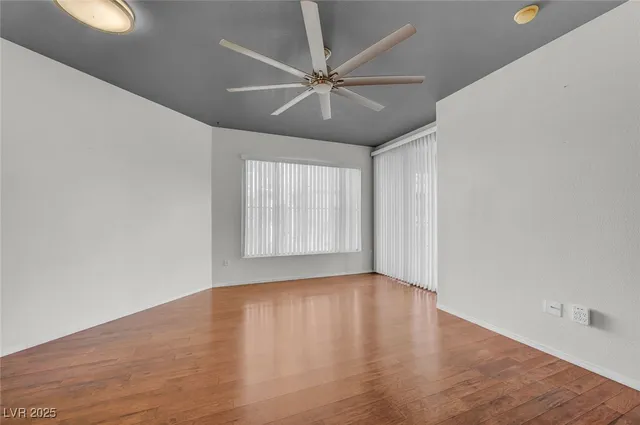 $250,000 | 7147 South Durango Drive, Unit 304, Las Vegas, NV 89113