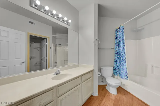 $250,000 | 7147 South Durango Drive, Unit 304, Las Vegas, NV 89113