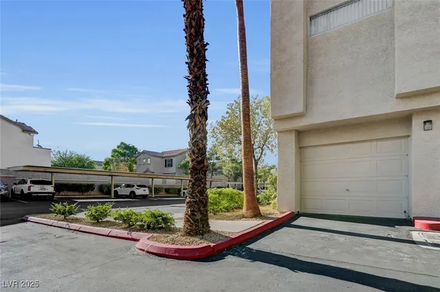 $250,000 | 7147 South Durango Drive, Unit 304, Las Vegas, NV 89113