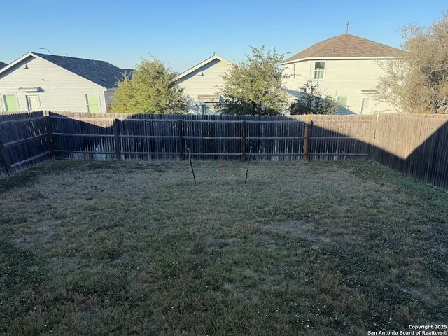 $1,295 | 9011 Little Hoss, Converse, TX 78109