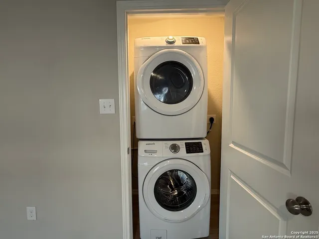 $1,295 | 9011 Little Hoss, Converse, TX 78109