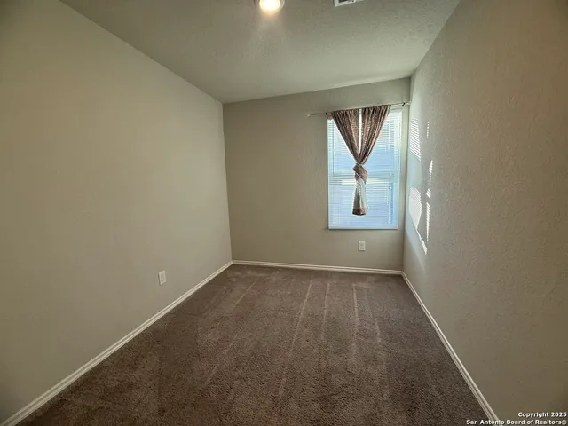 $1,295 | 9011 Little Hoss, Converse, TX 78109