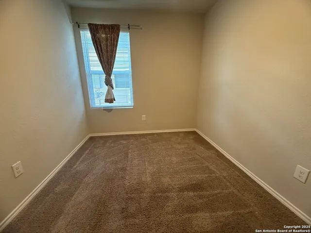 $1,295 | 9011 Little Hoss, Converse, TX 78109