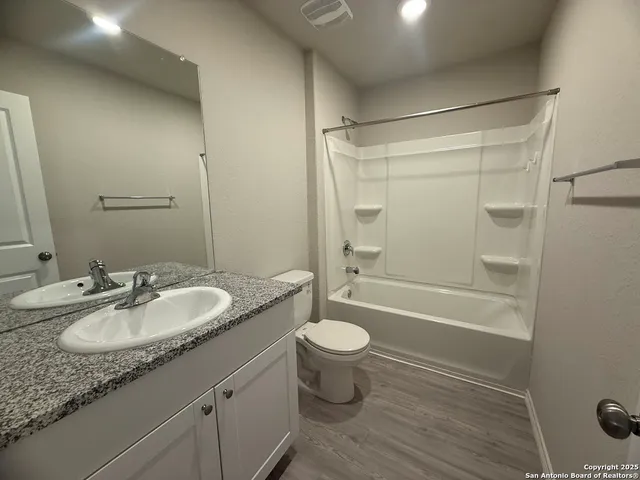 $1,295 | 9011 Little Hoss, Converse, TX 78109