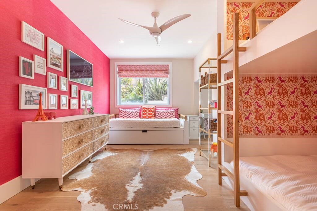 314 32nd Street Manhattan Beach, CA 90266 - Photo 22 of 27 a view of living room kitchen and entryway
