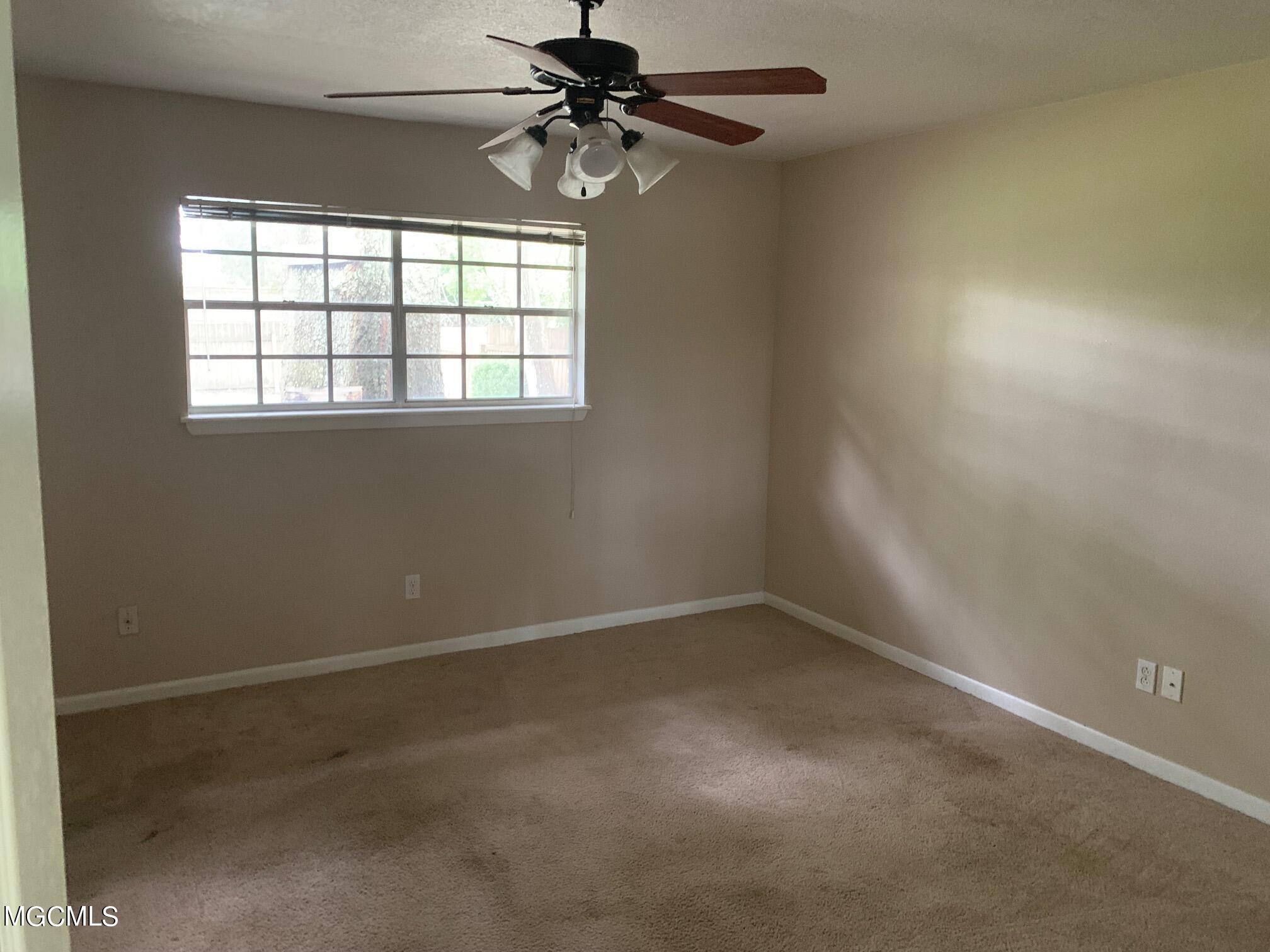 19 Stratford Place Gulfport, MS 39503 - Photo 16 of 18 IMG_0371