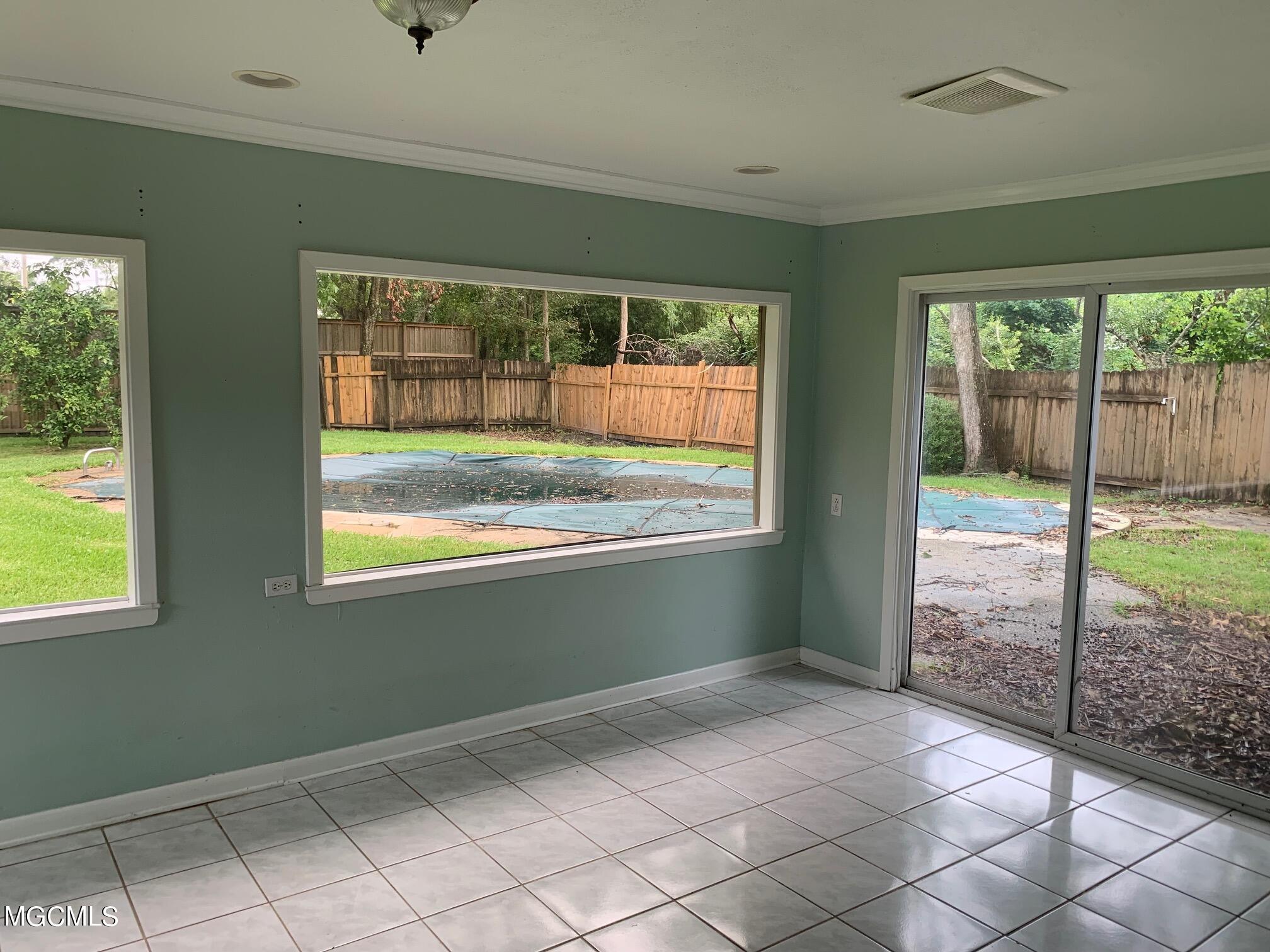 19 Stratford Place Gulfport, MS 39503 - Photo 7 of 18 IMG_0364