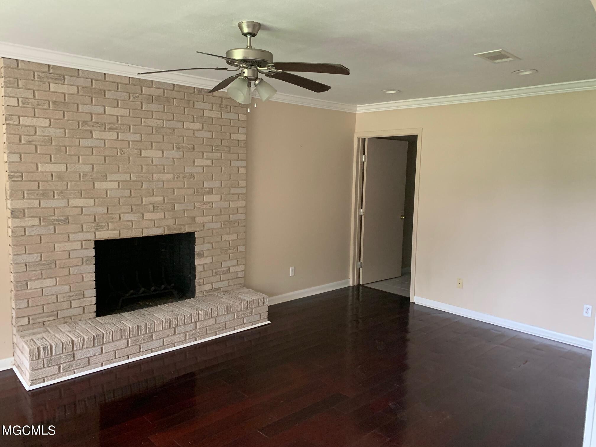 19 Stratford Place Gulfport, MS 39503 - Photo 8 of 18 IMG_0366