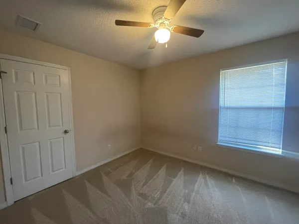 $1,925 | 5196 Whitehurst Lane, Crestview, FL 32536