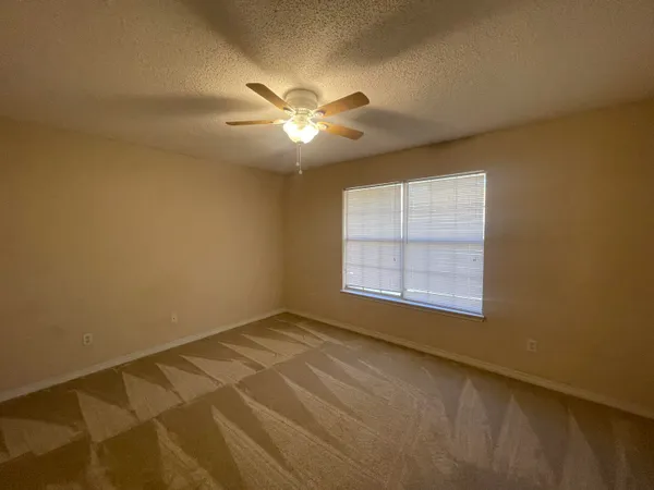 $1,925 | 5196 Whitehurst Lane, Crestview, FL 32536