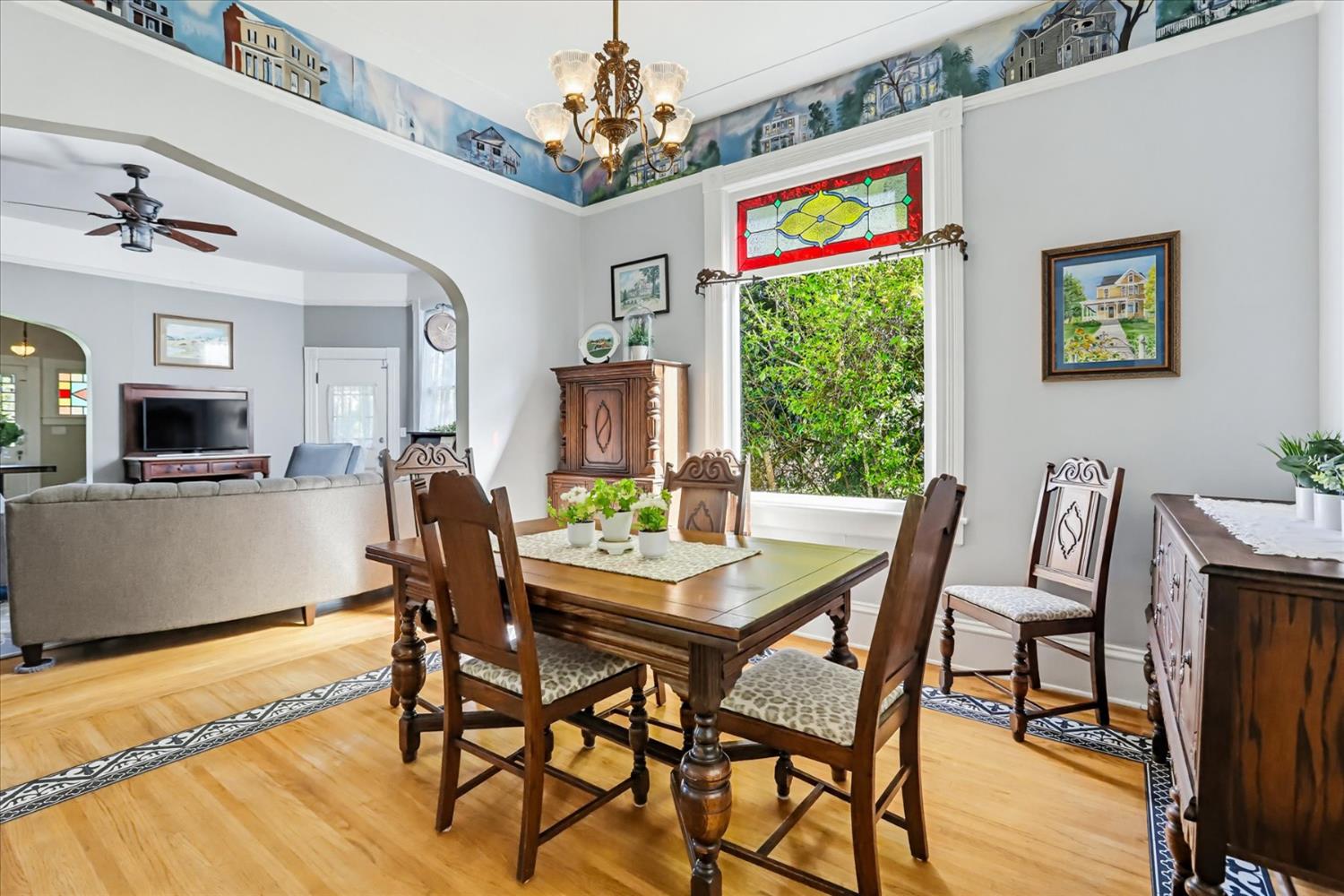 203 Prospect Street Nevada City, CA 95959 - Photo 28 of 99 a view of a dining room with furniture window and wooden floor