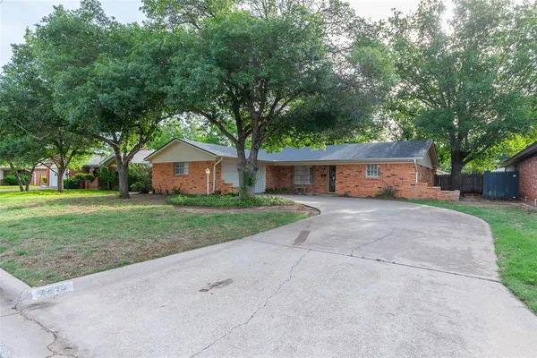 $239,900 | 2833 South Shepherd Street, Abilene, TX 79605