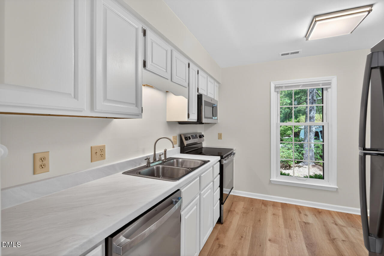 3129 Coachman's Way Durham, NC 27705 - Photo 16 of 48 24