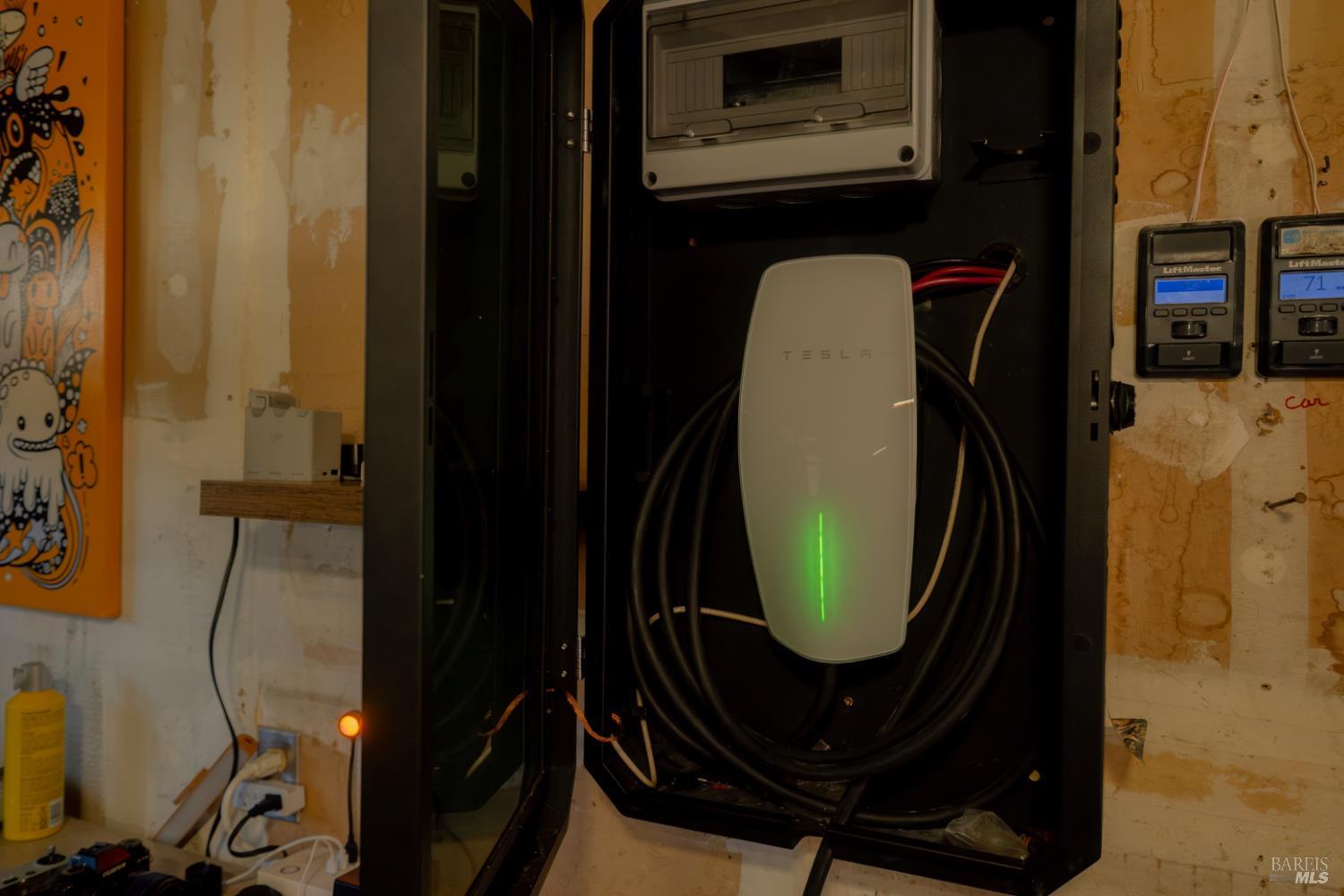 18279 Hidden Valley Road Hidden Valley Lake, CA 95467 - Photo 45 of 49 a view of a mirror