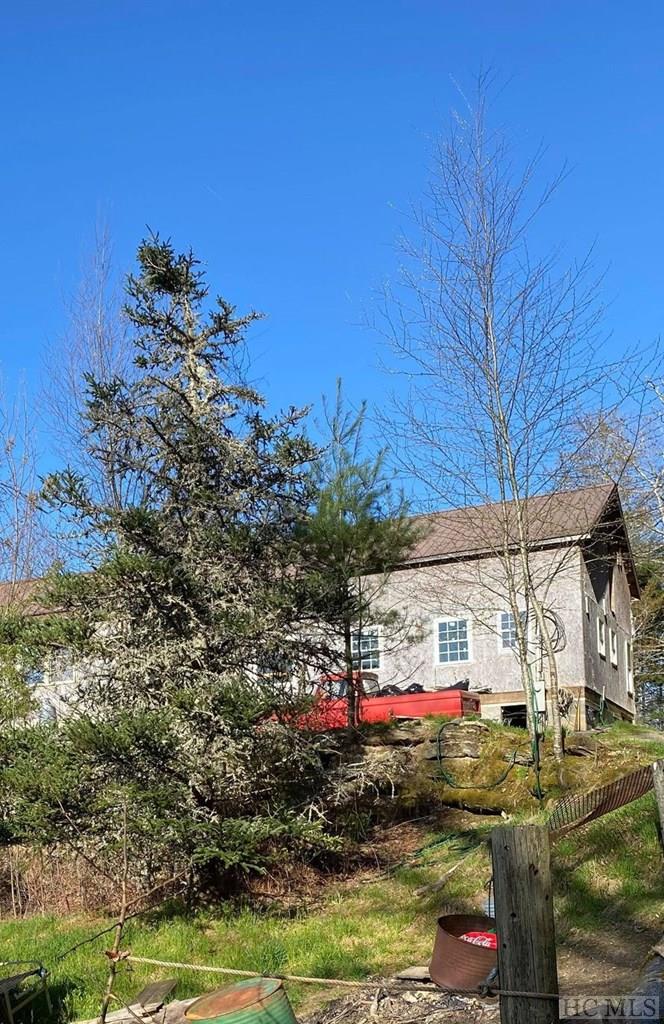 13722 Canada Road Tuckasegee, NC 28783 - Photo 2 of 26 Gallery Image 2