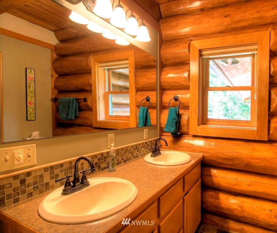 870 Bennett Road Bellingham, WA 98229 - Photo 14 of 25 Gallery Image 14