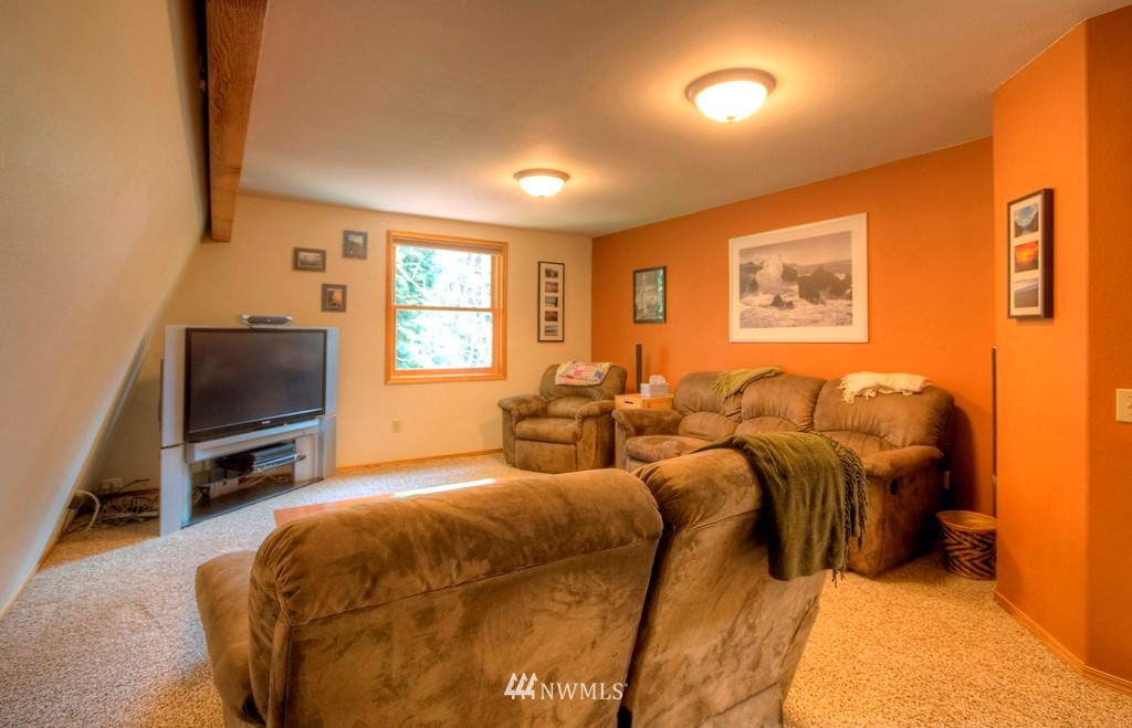870 Bennett Road Bellingham, WA 98229 - Photo 19 of 25 Gallery Image 19
