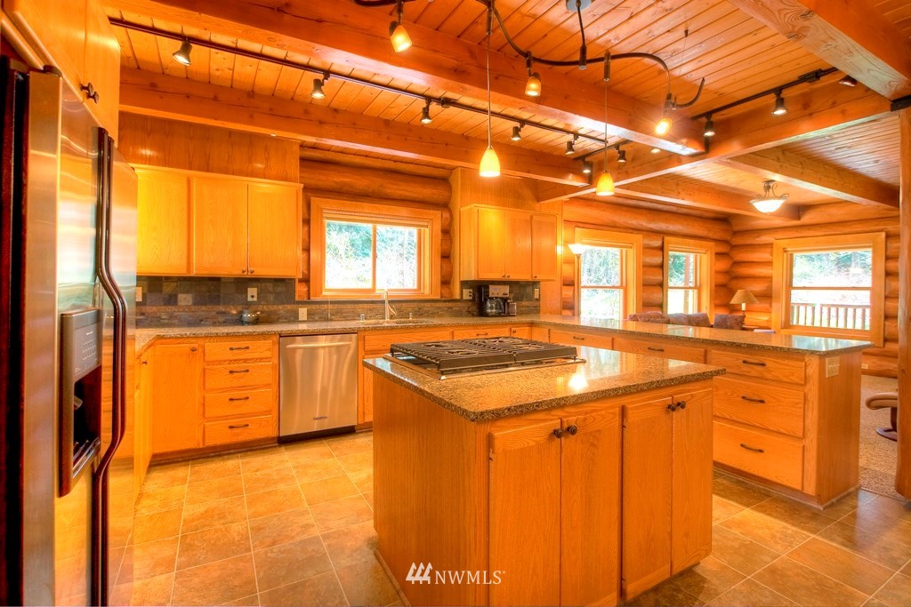 870 Bennett Road Bellingham, WA 98229 - Photo 7 of 25 Gallery Image 7