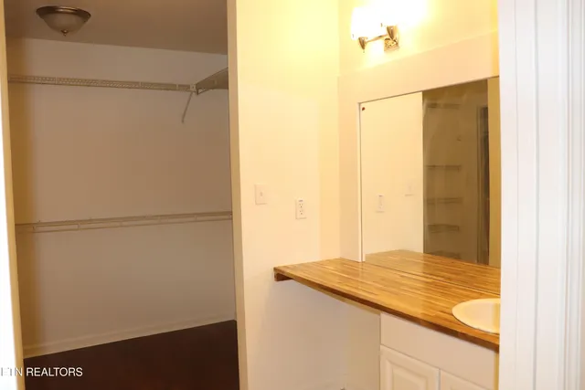 $235,000 | 703 Idlewood Lane, Knoxville, TN 37923