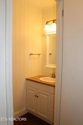 $235,000 | 703 Idlewood Lane, Knoxville, TN 37923