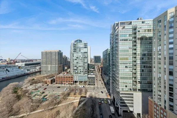 $650,000 | 600 North Kingsbury Street, Unit 1809, Chicago, IL 60654