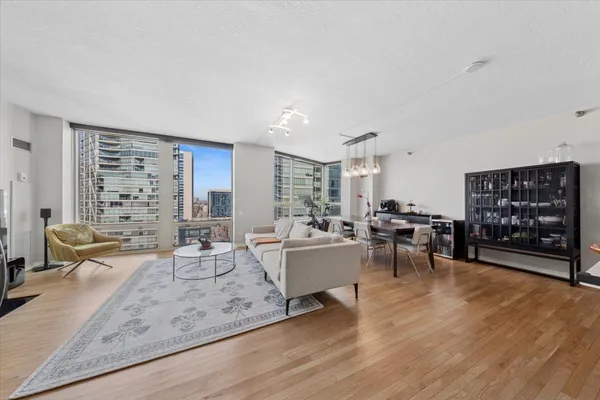 $650,000 | 600 North Kingsbury Street, Unit 1809, Chicago, IL 60654