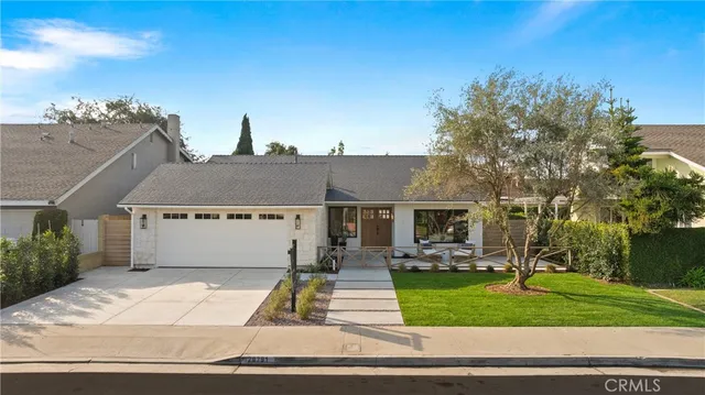 $1,749,888 | 20791 Hunter Lane, Huntington Beach, CA 92646
