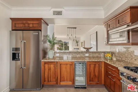 $1,298,000 | 1878 Greenfield Avenue, Unit PH1, Los Angeles, CA 90025