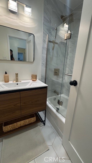 250 Linden, Unit 204 Signal Hill, CA 90802 - Photo 10 of 13 a bathroom with a sink and a mirror