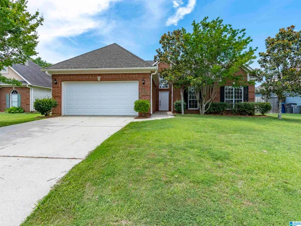 $295,000 | 1670 Old Cahaba Court, Helena, AL 35080