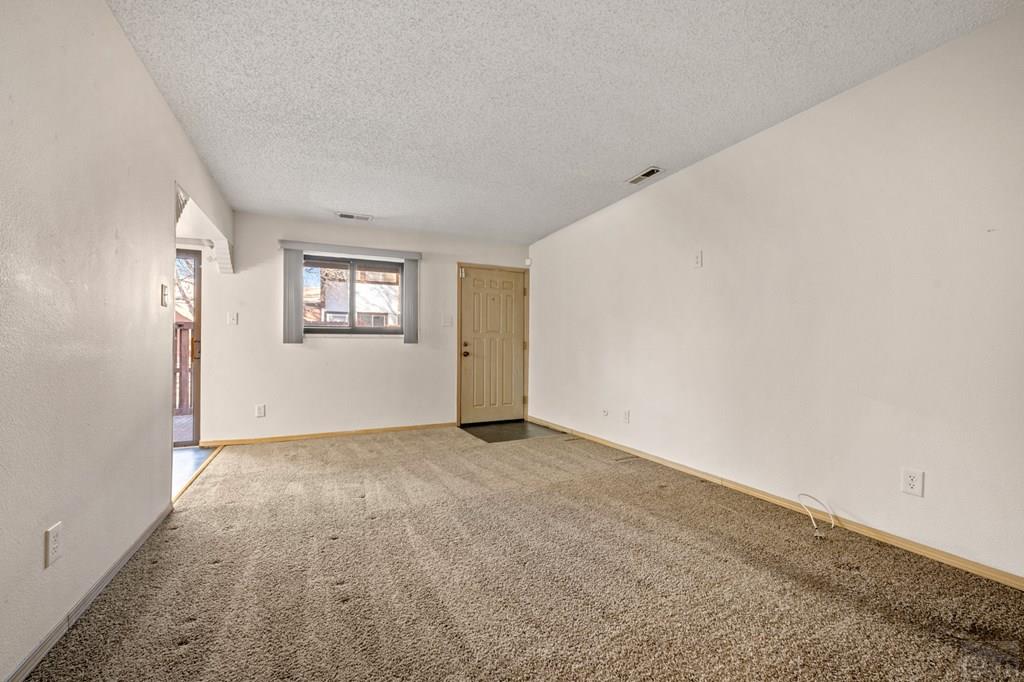 124 Scotland Road, Unit E Pueblo, CO 81001 - Photo 6 of 27