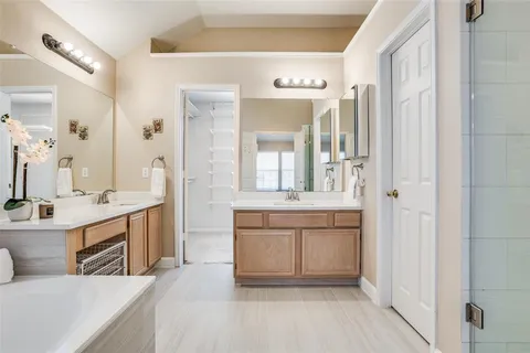 $500,000 | 3909 Rolling Hills Drive, Plano, TX 75025